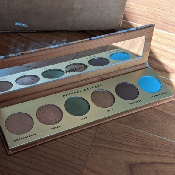 butter LONDON Natural Goddess Palette - Picture 3 of 4